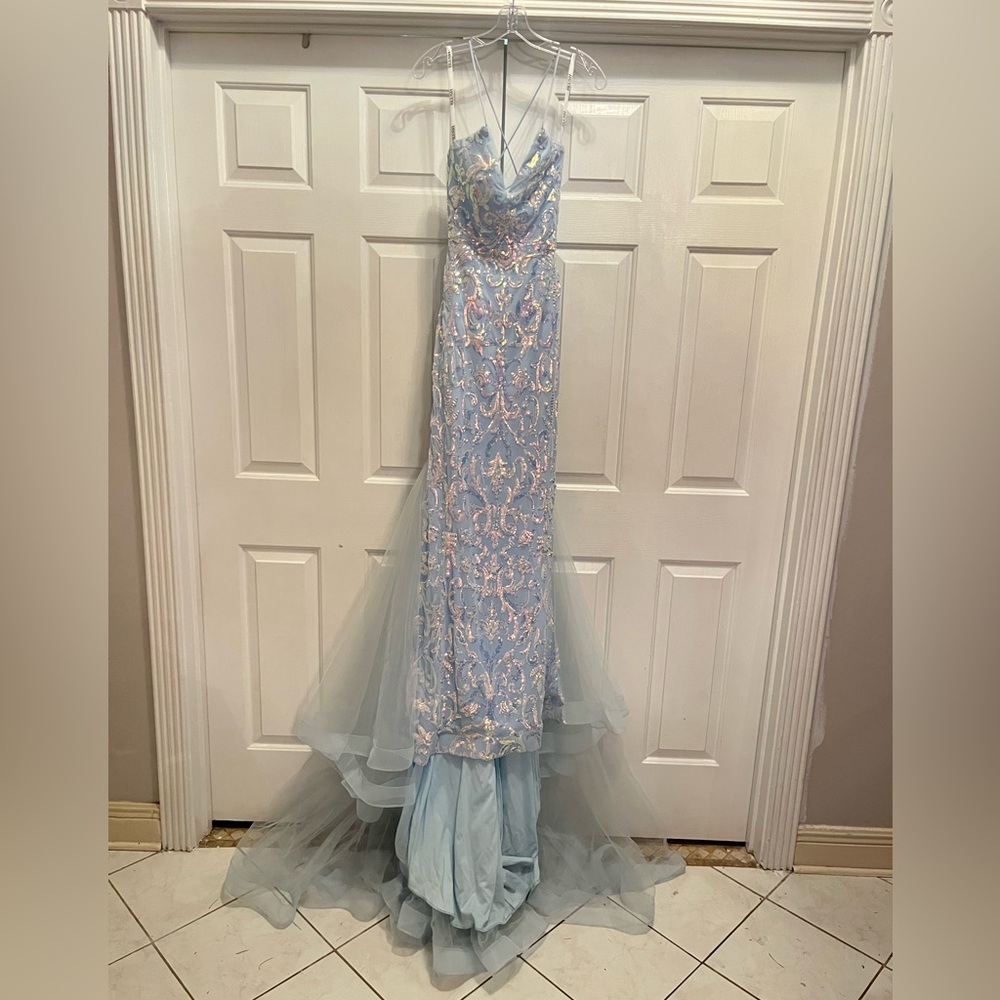 Blush Prom or Homecoming Light Blue Dress Size 0 - Picture 2 of 7